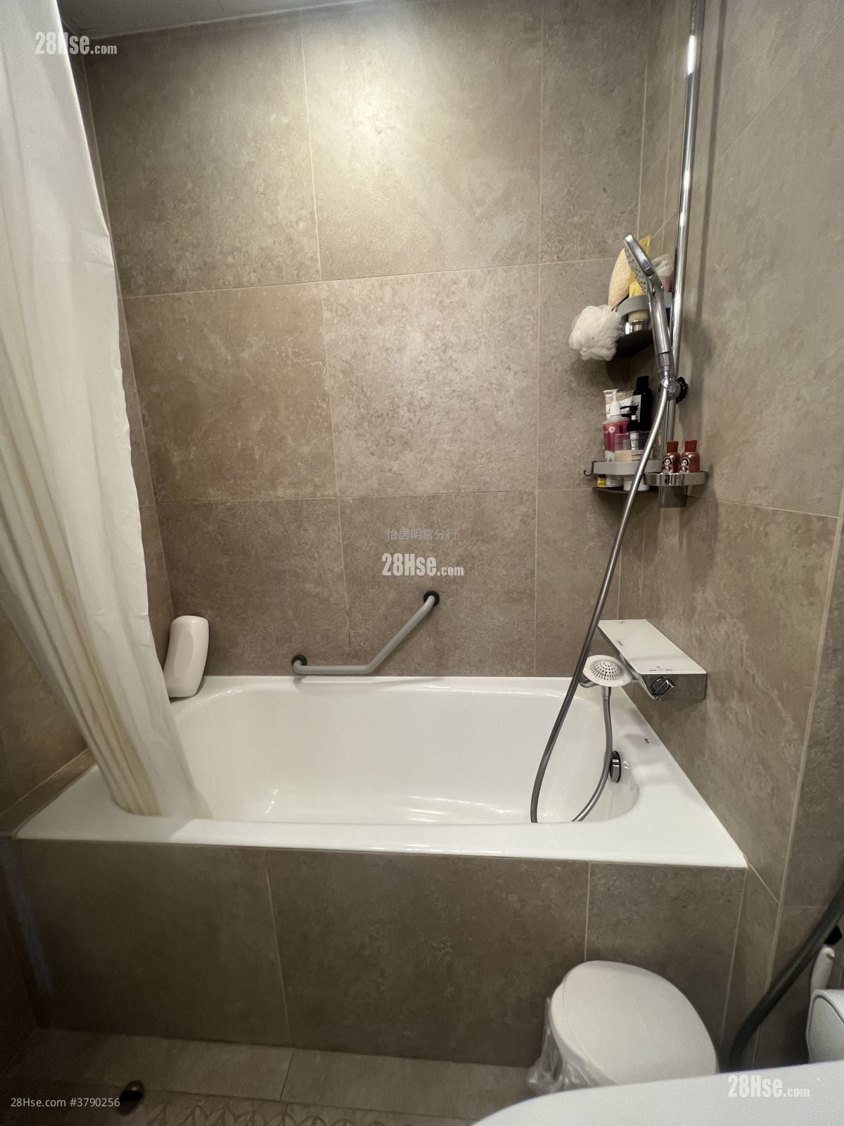 太古城 售盘 4 房 , 2 浴室 1,114 平方尺