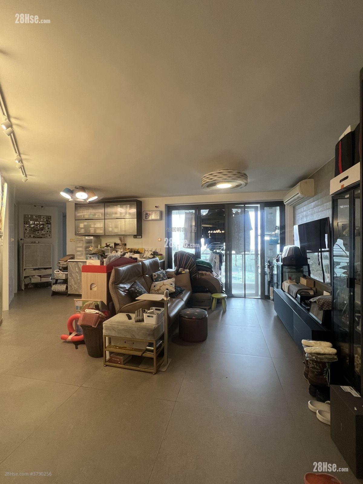 太古城 售盘 4 房 , 2 浴室 1,114 平方尺