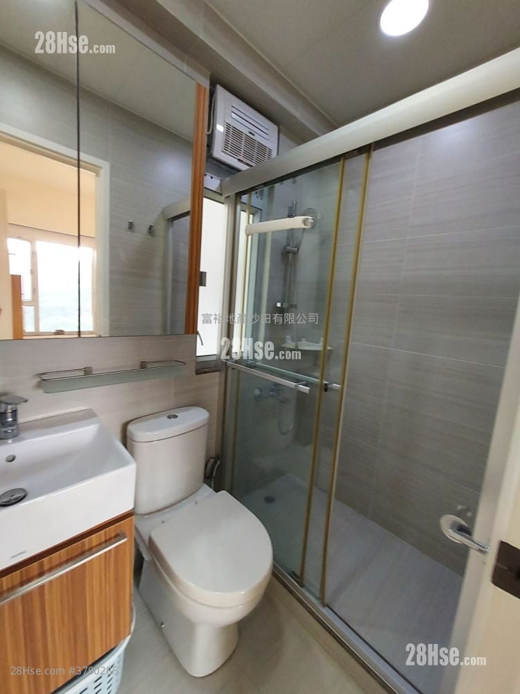 Golden Lion Garden Rental 2 Bedrooms , 1 Bathroom 336 ft²