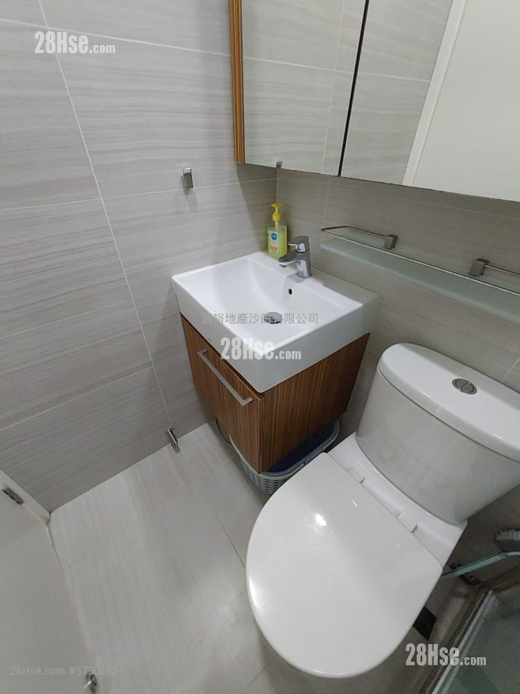 Golden Lion Garden Rental 2 Bedrooms , 1 Bathroom 336 ft²