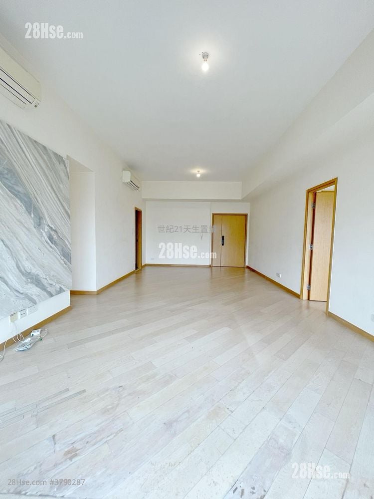 星堤 租盘 5+ 房 , 3 浴室 1,260 平方尺