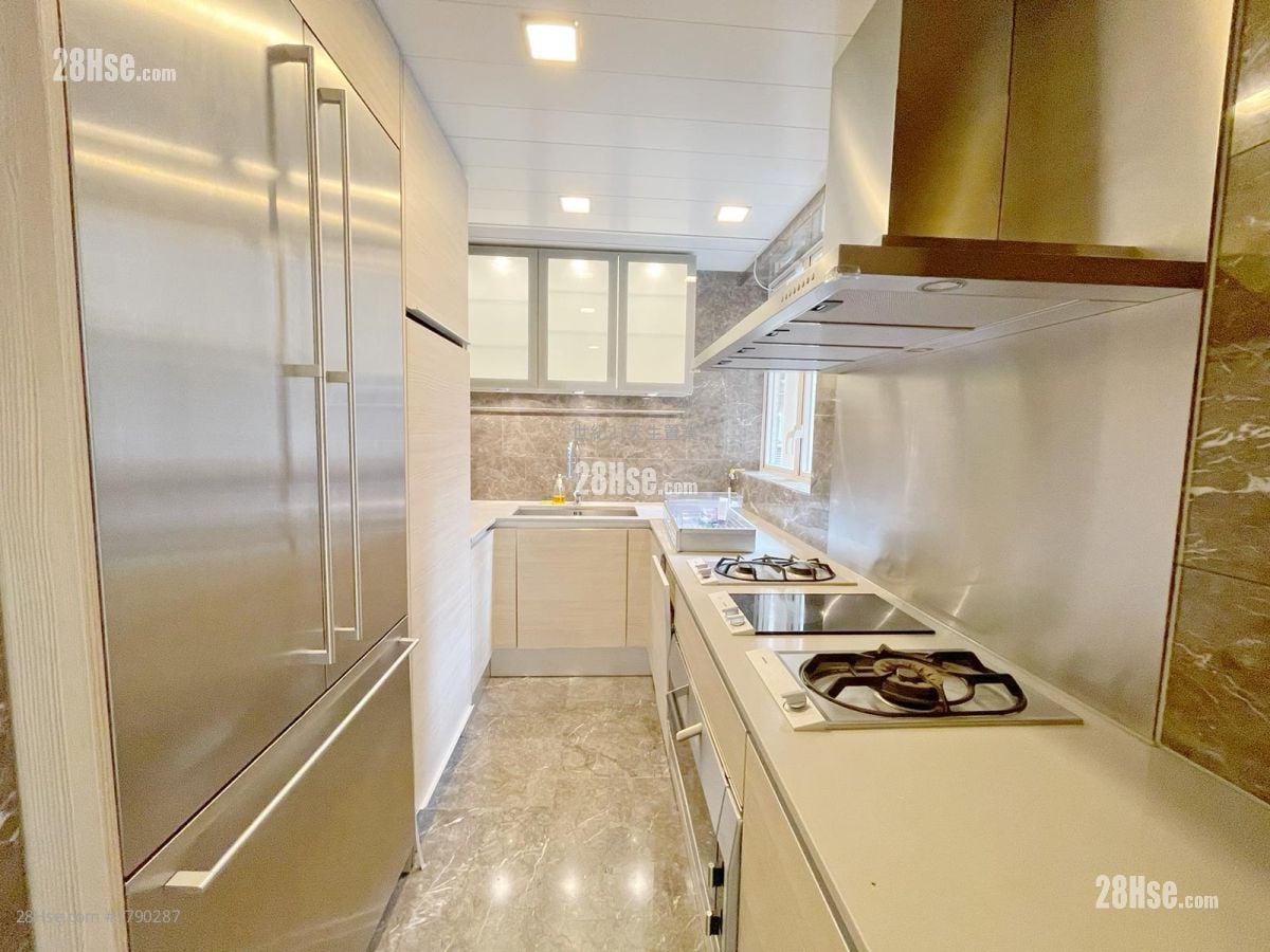 星堤 租盘 5+ 房 , 3 浴室 1,260 平方尺