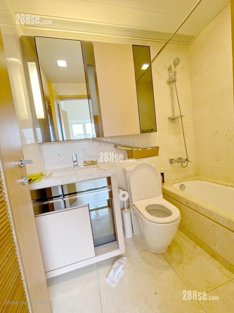 星堤 租盘 5+ 房 , 3 浴室 1,260 平方尺