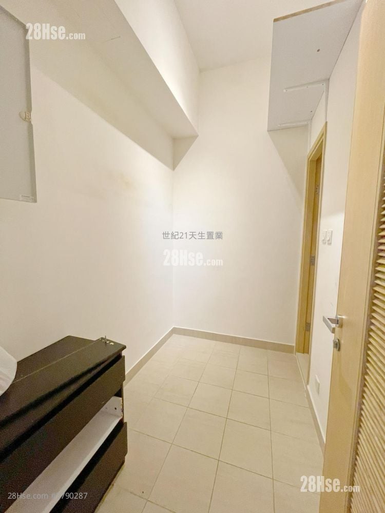 星堤 租盘 5+ 房 , 3 浴室 1,260 平方尺