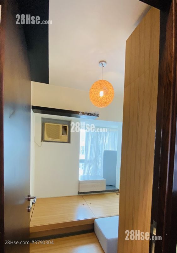 Grand Waterfront Rental 2 Bedrooms , 1 Bathroom 367 ft²