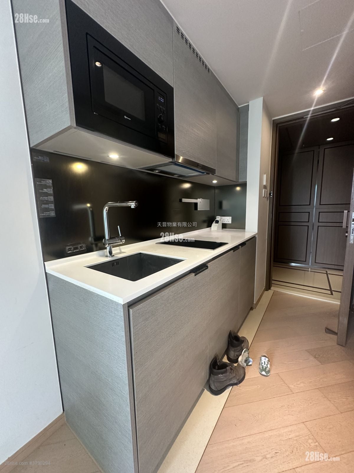 Upper East Rental Studio , 1 Bathroom 194 ft²