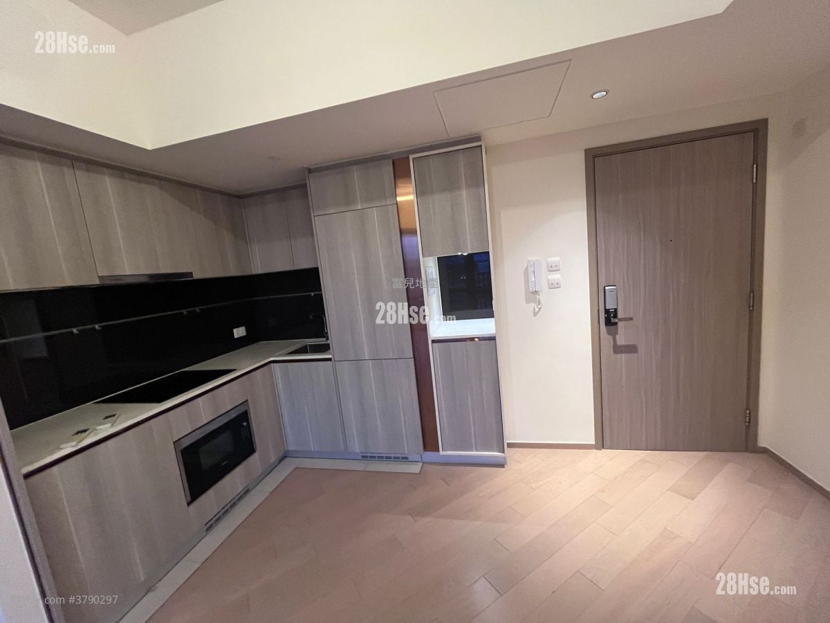 Twin Regency Sell 2 Bedrooms 454 ft²