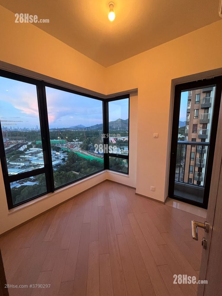 Twin Regency Sell 2 Bedrooms 454 ft²