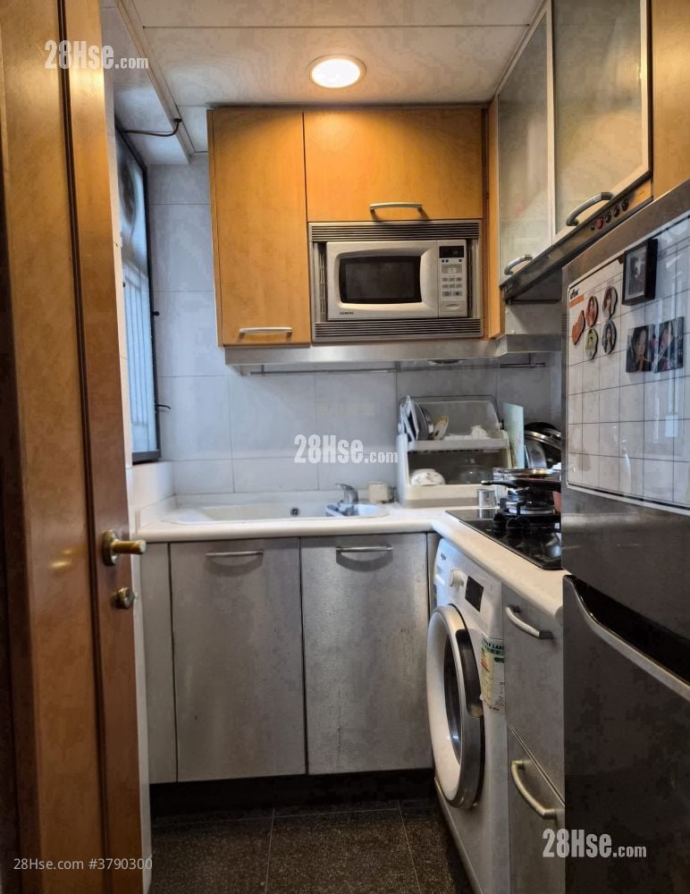 Park Island Sell 1 Bedroom , 1 Bathroom 378 ft²