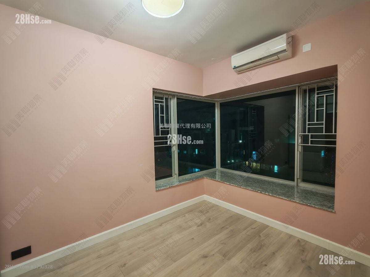 名城 售盘 3 房 , 2 浴室 784 平方尺