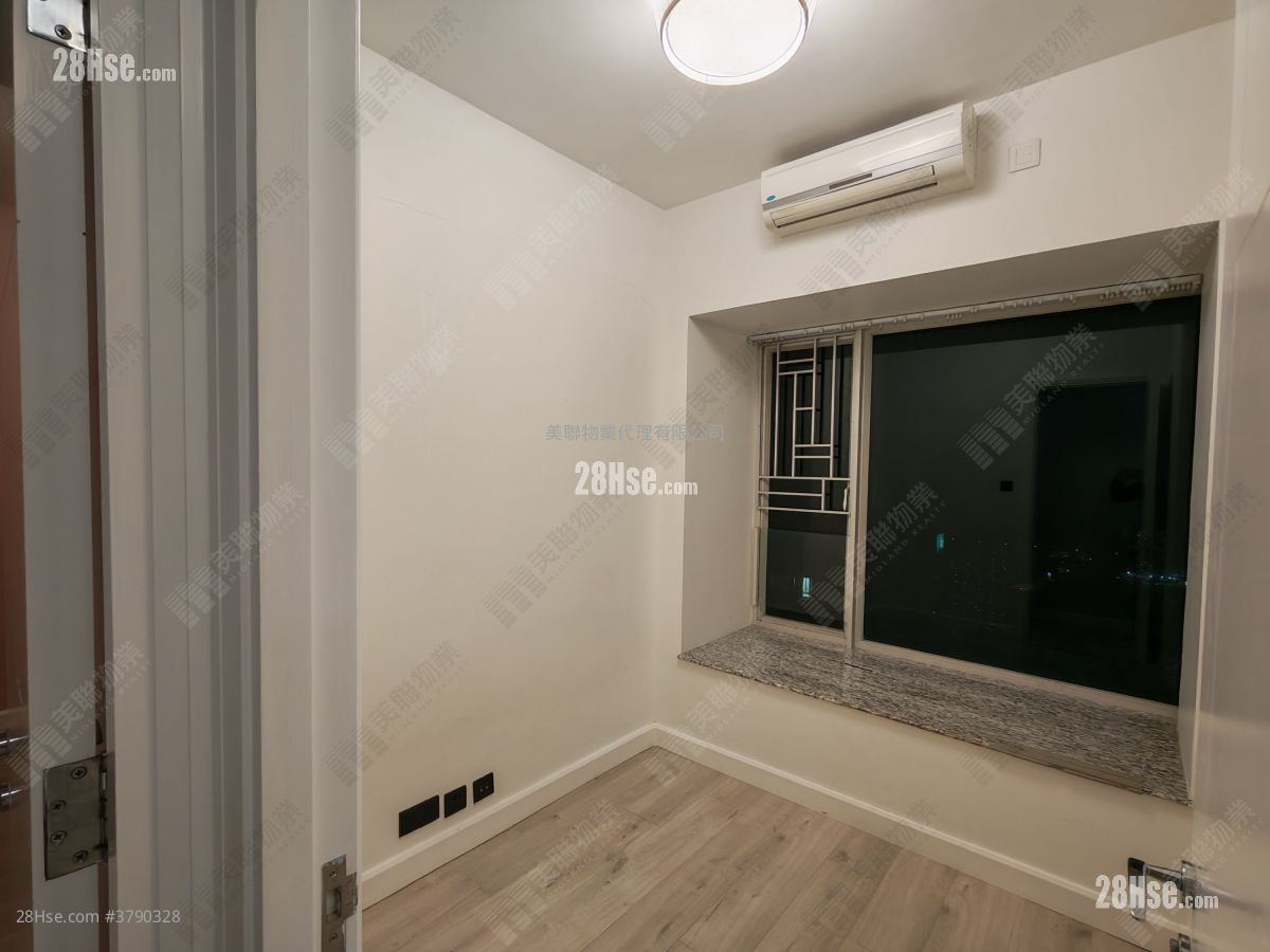 名城 售盘 3 房 , 2 浴室 784 平方尺