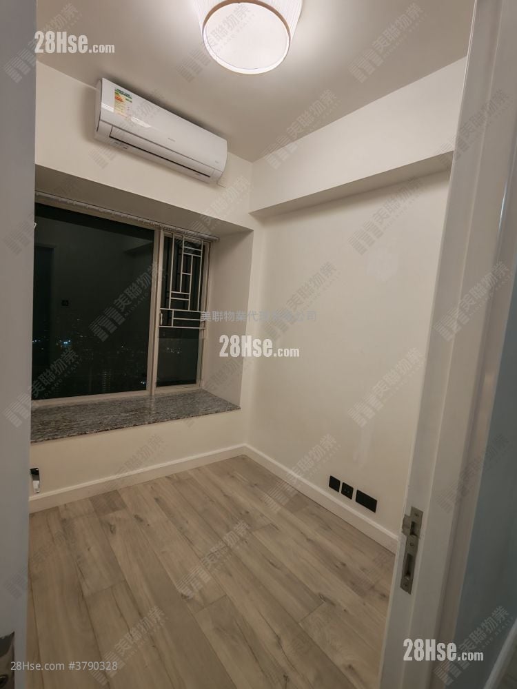 名城 售盘 3 房 , 2 浴室 784 平方尺