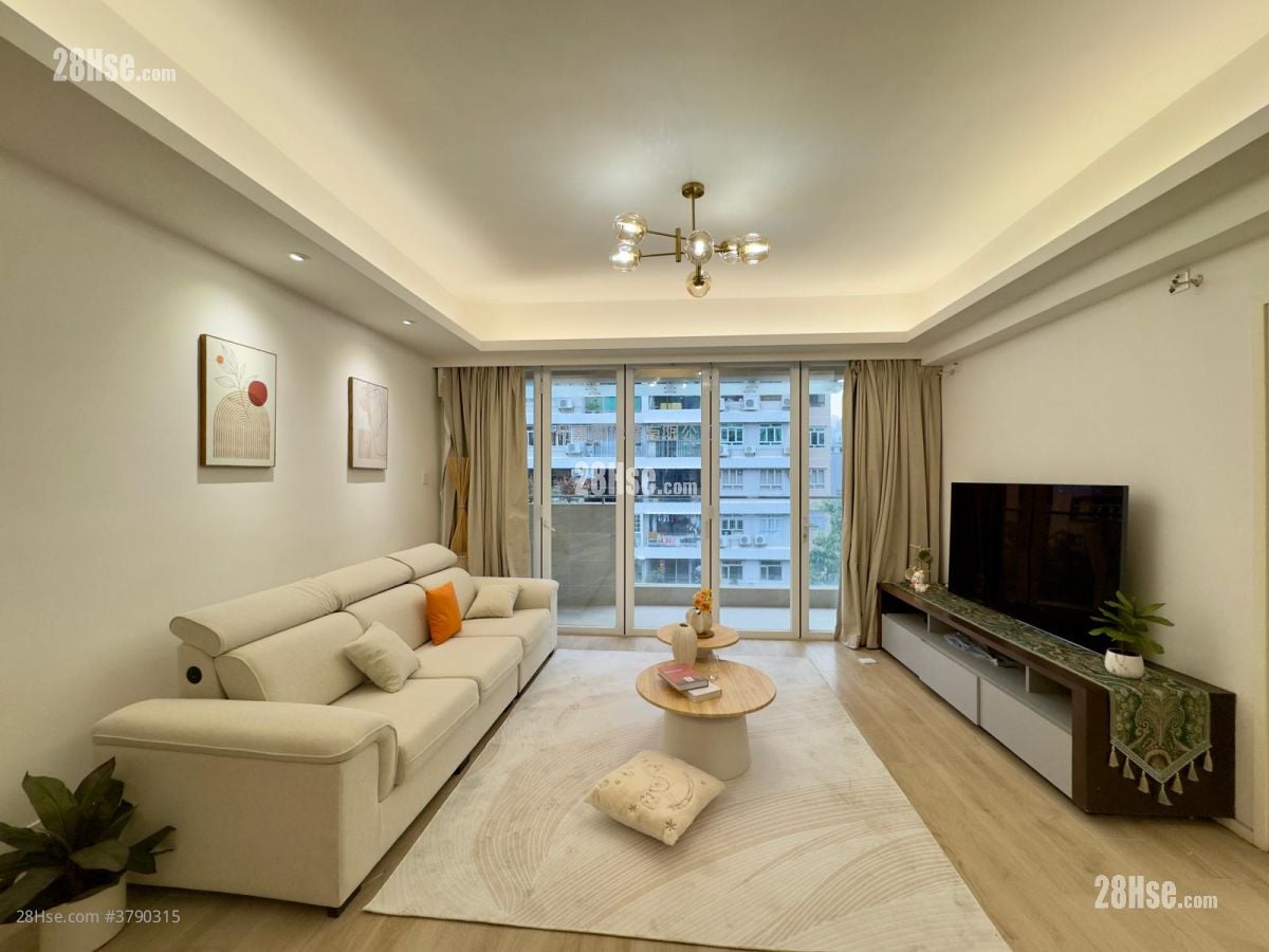 Sau Lai Garden Sell 5+ Bedrooms , 3 Bathrooms 2,655 ft²