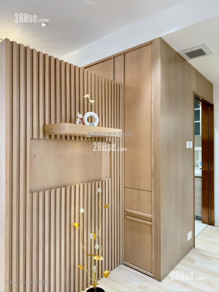 Sau Lai Garden Sell 5+ Bedrooms , 3 Bathrooms 2,655 ft²