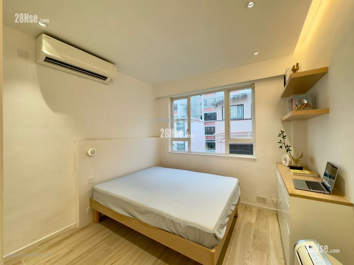 Sau Lai Garden Sell 5+ Bedrooms , 3 Bathrooms 2,655 ft²