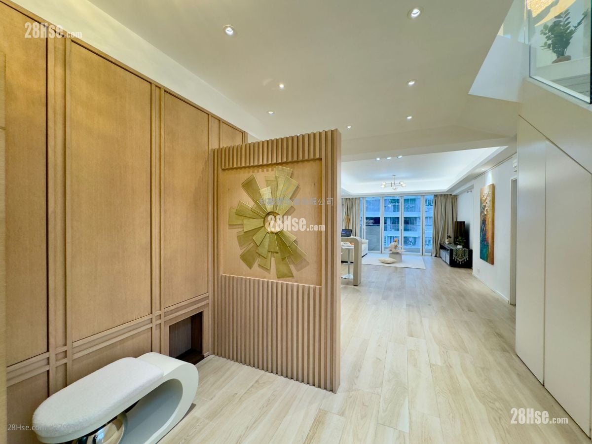 Sau Lai Garden Sell 5+ Bedrooms , 3 Bathrooms 2,655 ft²