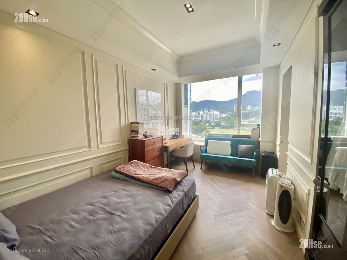 书院道8号 售盘 4 房 2,671 平方尺