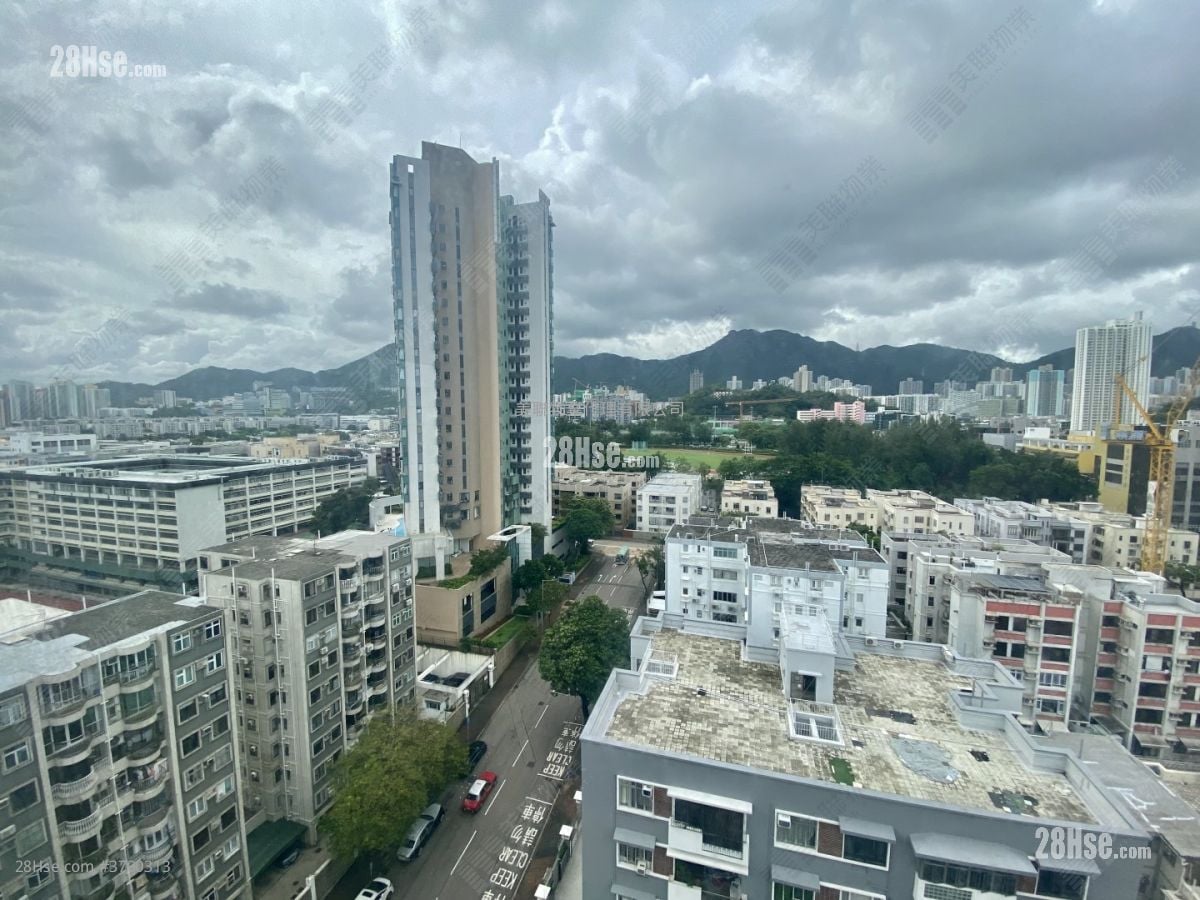 书院道8号 售盘 4 房 2,671 平方尺