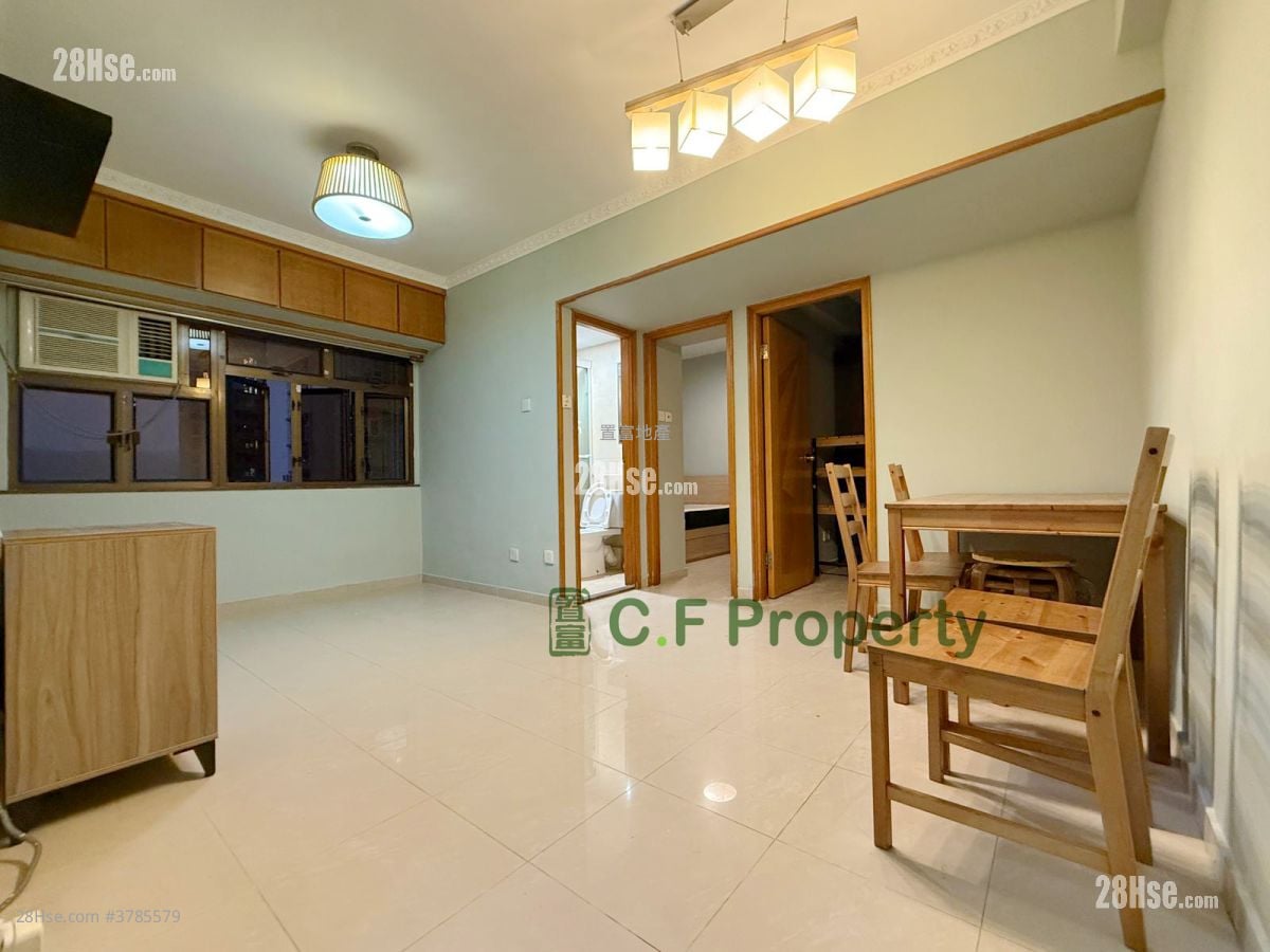 Yuet Lai Court Sell 2 Bedrooms , 1 Bathroom 421 ft²