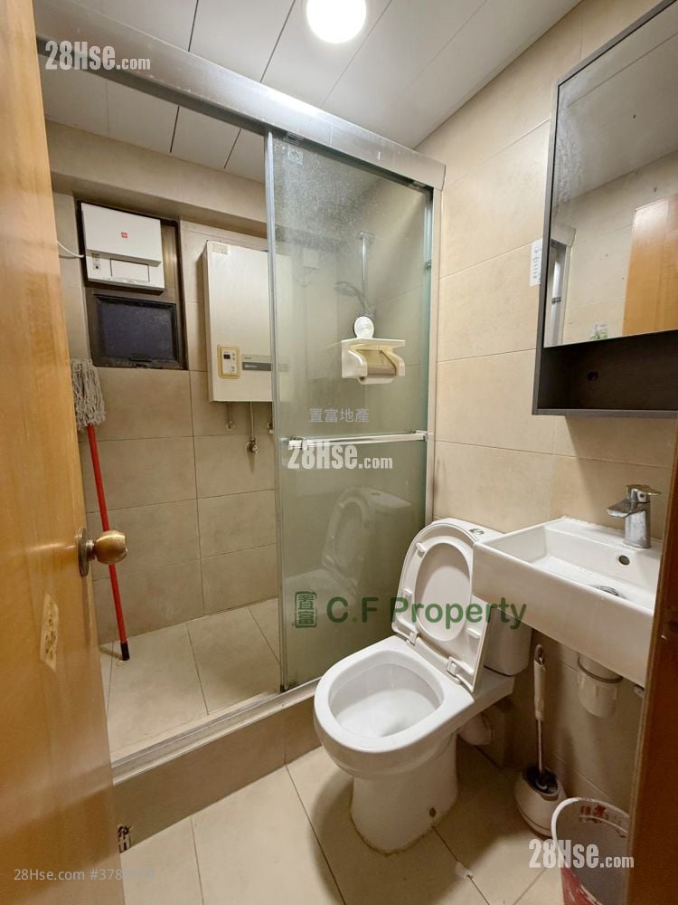Yuet Lai Court Sell 2 Bedrooms , 1 Bathroom 421 ft²