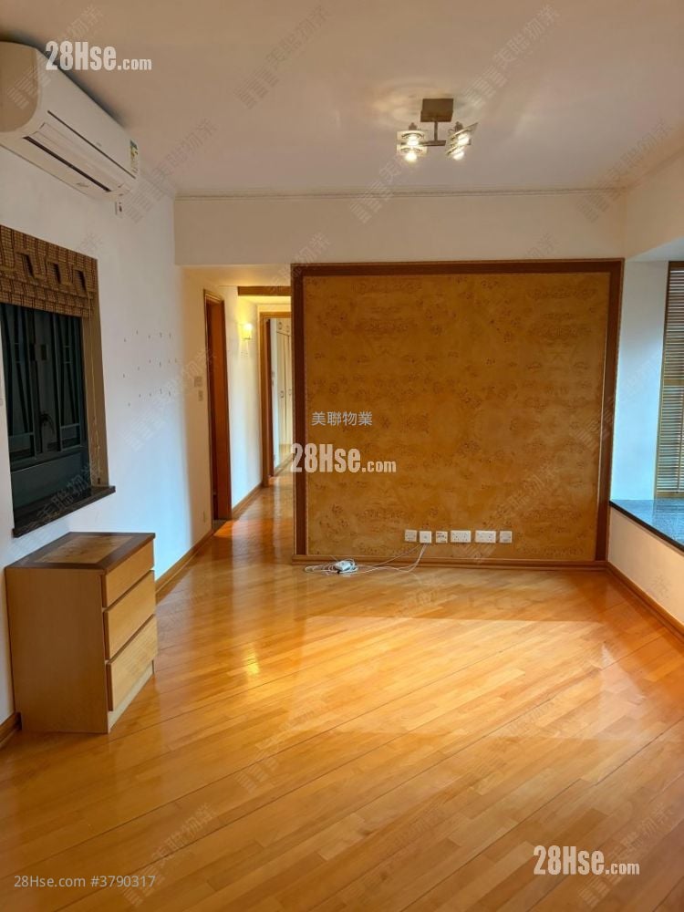 Villa Esplanada Sell 3 Bedrooms , 2 Bathrooms 684 ft²