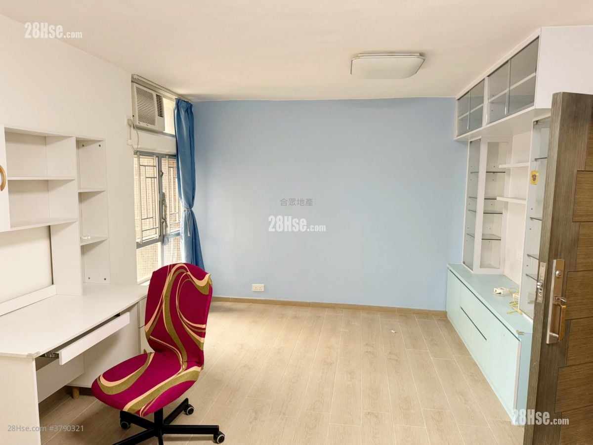 Yat Nga Court Rental 443 ft²