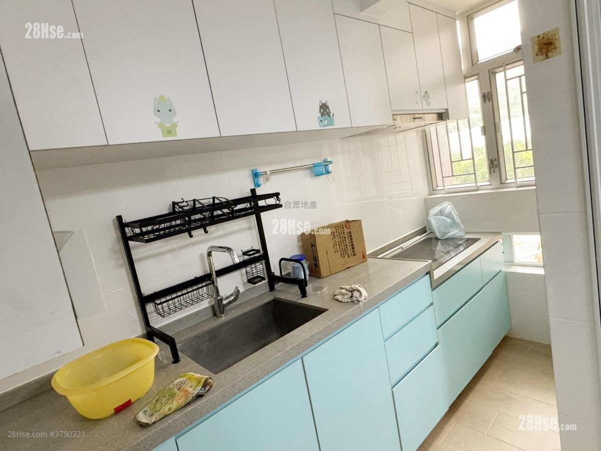 Yat Nga Court Rental 443 ft²