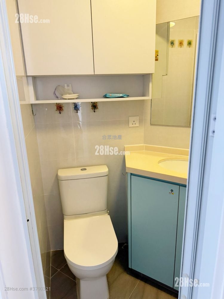 Yat Nga Court Rental 443 ft²