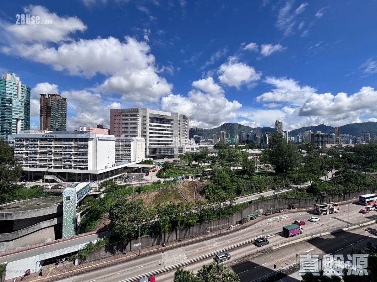 Dunbar Place Sell 3 Bedrooms 1,211 ft²