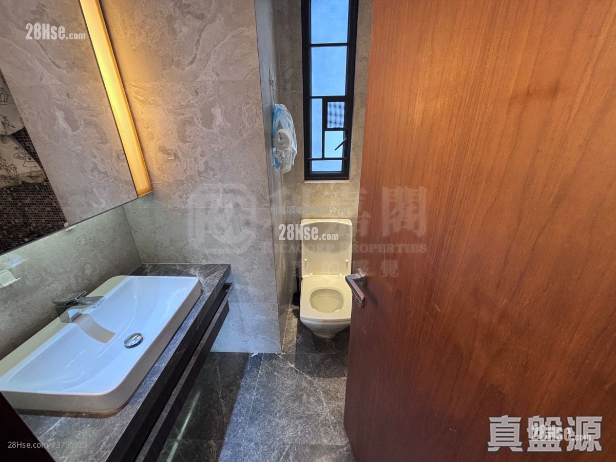 Dunbar Place Sell 3 Bedrooms 1,211 ft²