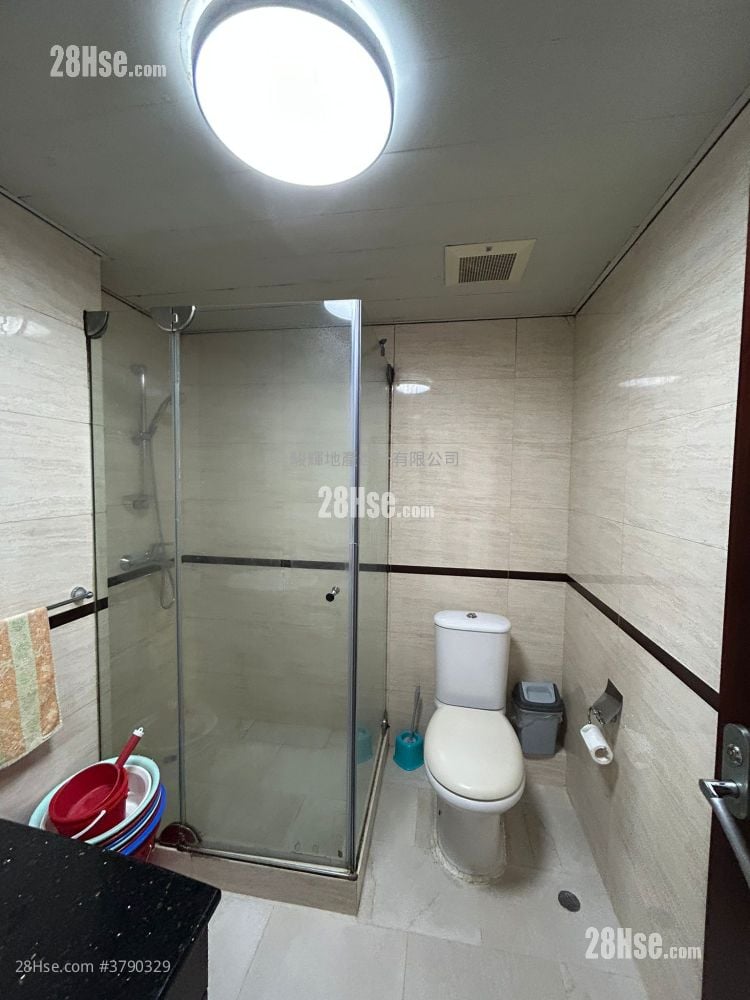 Garden Mansion Sell 3 Bedrooms , 2 Bathrooms 1,227 ft²