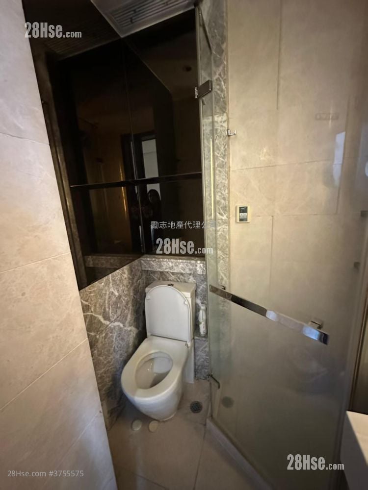 Park Summit Rental Studio , 1 Bathroom 274 ft²