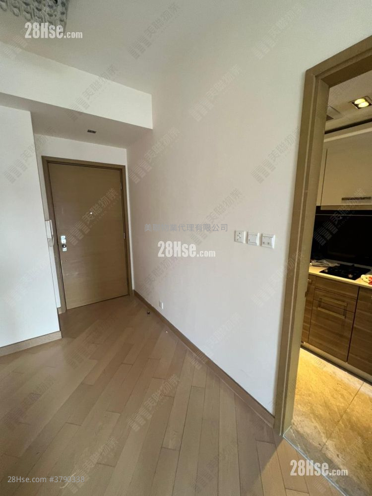 The Wings Sell 3 Bedrooms , 2 Bathrooms 648 ft²