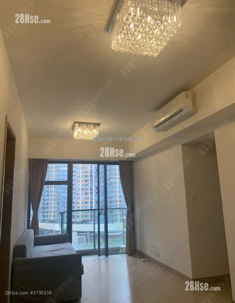 The Wings Sell 3 Bedrooms , 2 Bathrooms 648 ft²