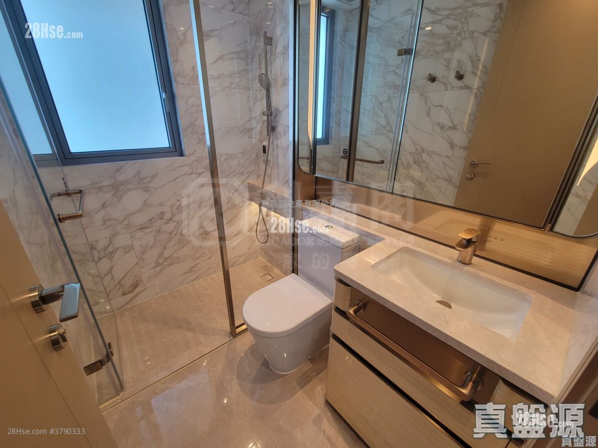 Grand Victoria Rental 2 Bedrooms , 1 Bathroom 532 ft²