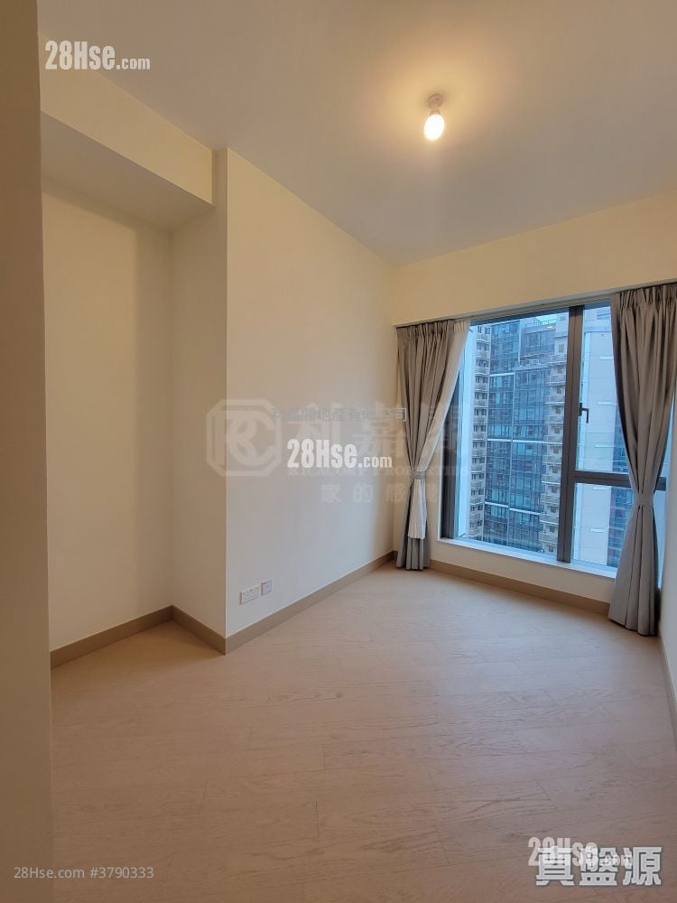 Grand Victoria Rental 2 Bedrooms , 1 Bathroom 532 ft²