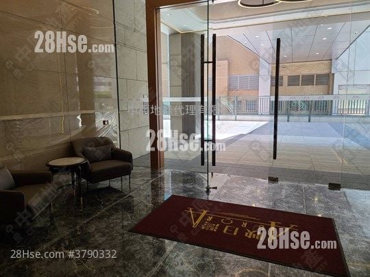 Aurora Sell 1 Bedroom , 1 Bathroom 285 ft²