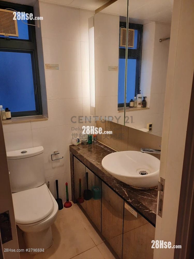 Mont Vert Sell Studio , 1 Bathroom 196 ft²