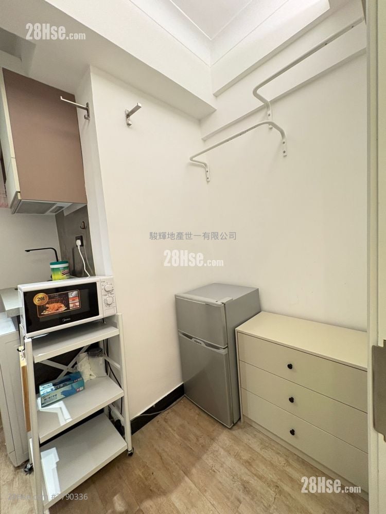 Ocean View Court Rental Studio , 1 Bathroom 150 ft²