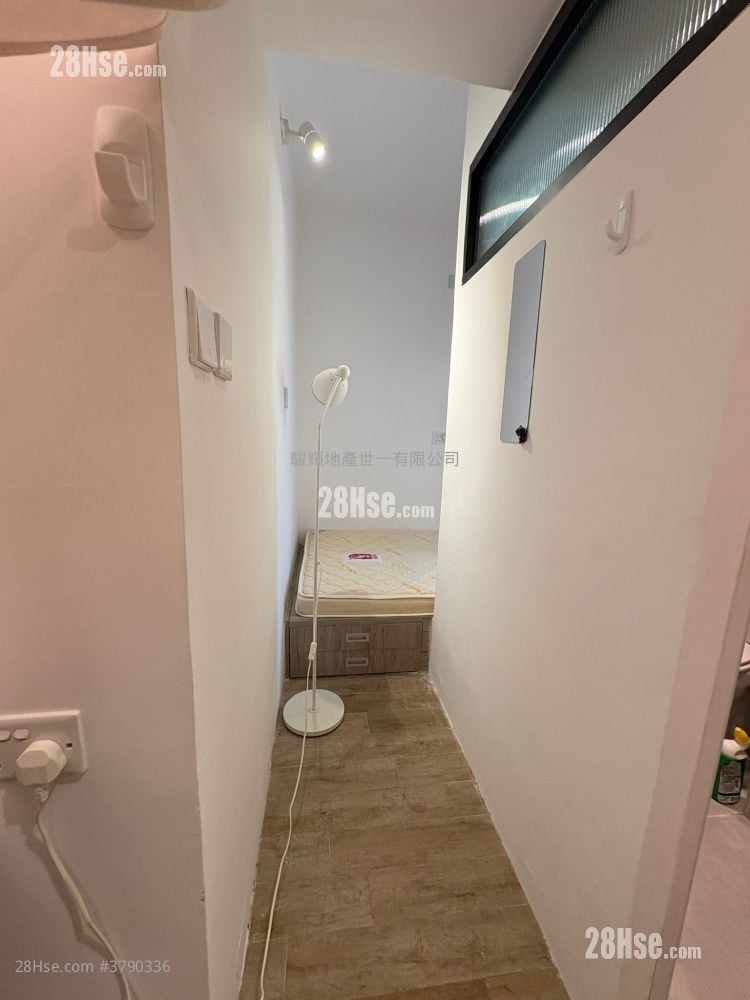 Ocean View Court Rental Studio , 1 Bathroom 150 ft²