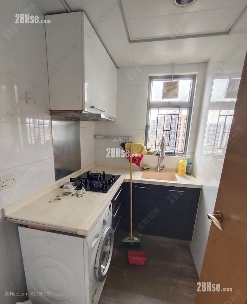 翘翠峰 租盘 2 房 526 平方尺