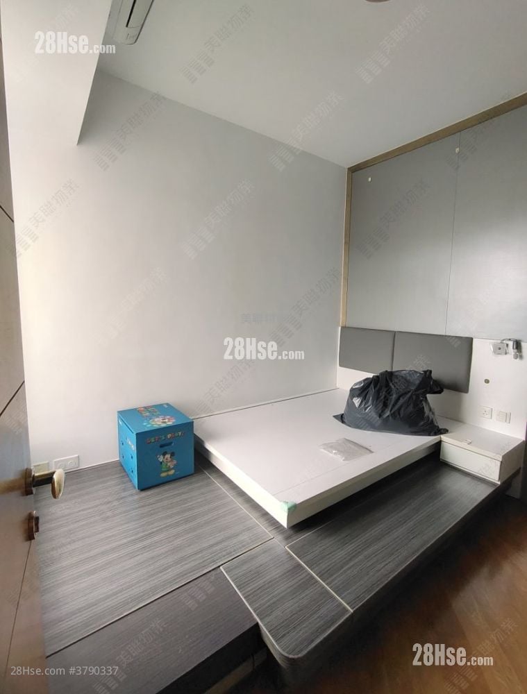 翘翠峰 租盘 2 房 526 平方尺