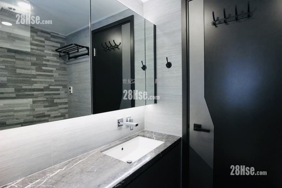 岚山 售盘 3 房 , 2 浴室 845 平方尺