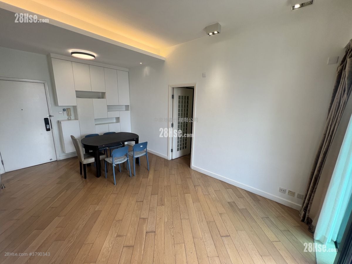 Yoho Midtown Sell 3 Bedrooms , 3 Bathrooms 880 ft²