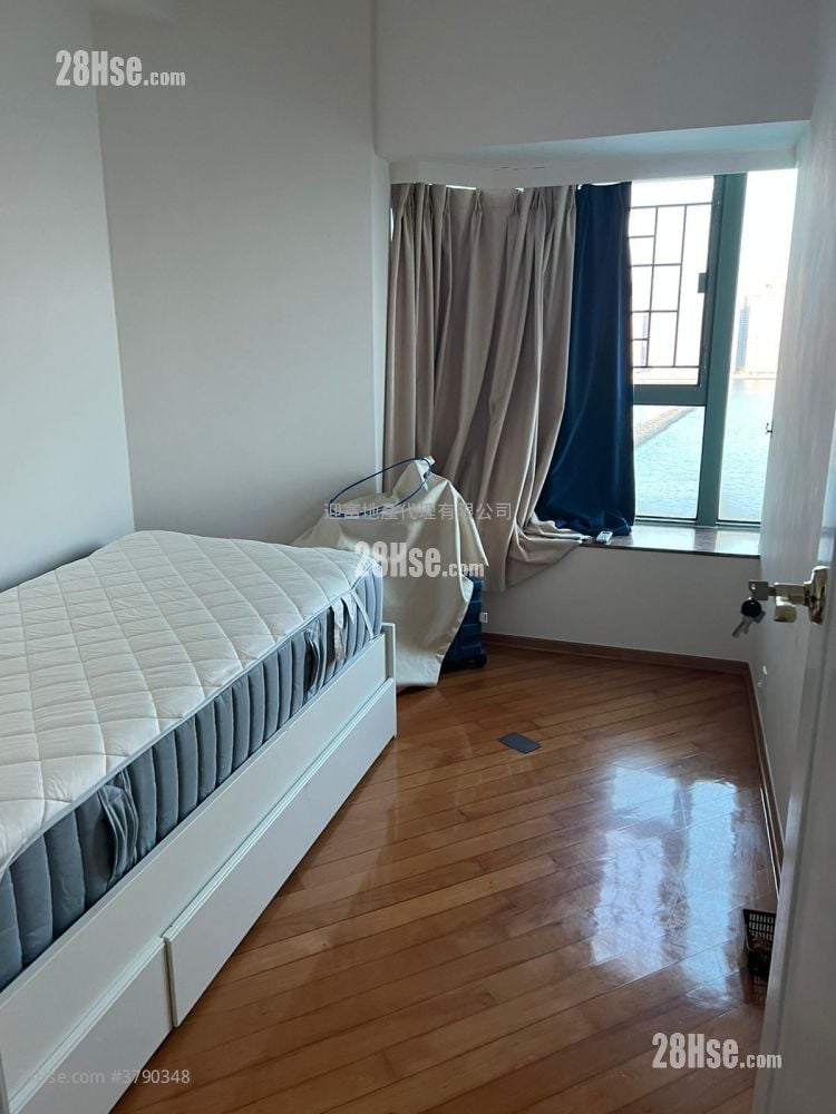 海逸豪园 租盘 4 房 , 3 浴室 1,113 平方尺