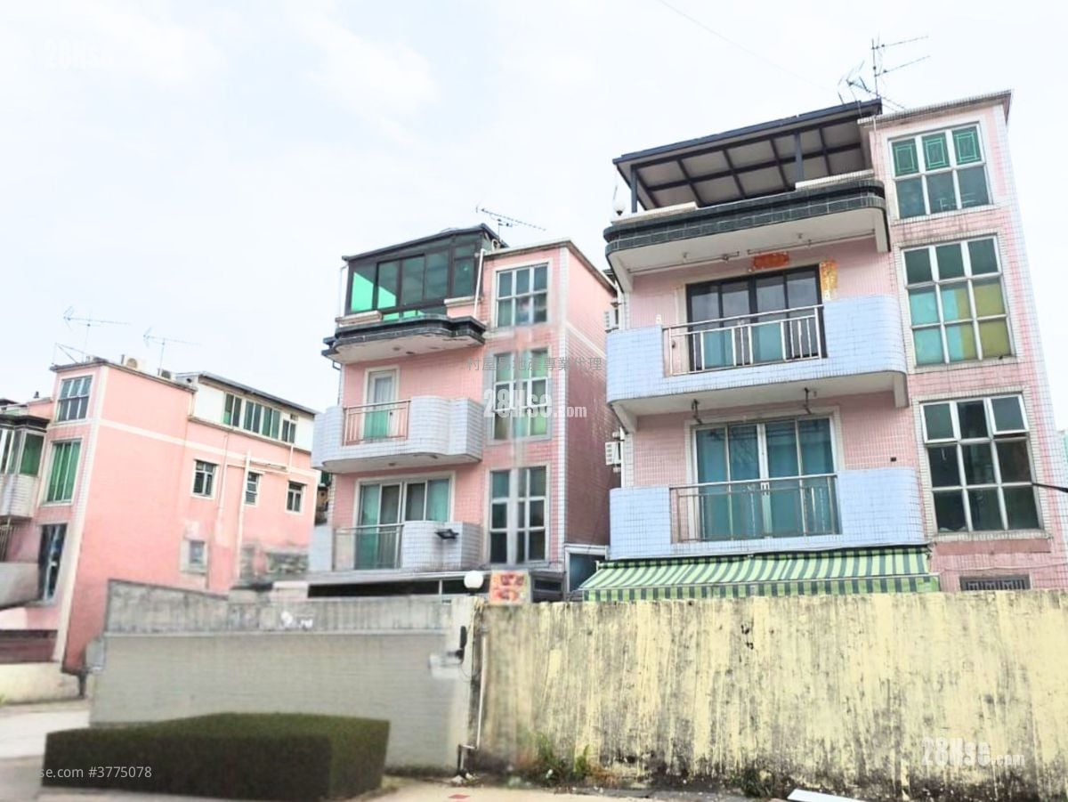 村屋 售盘 2 房 , 1 浴室 1,400 平方尺