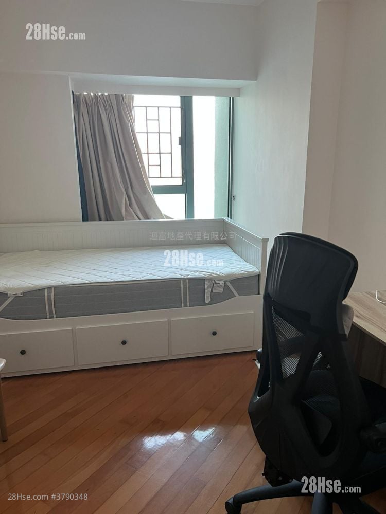 海逸豪园 租盘 4 房 , 3 浴室 1,113 平方尺