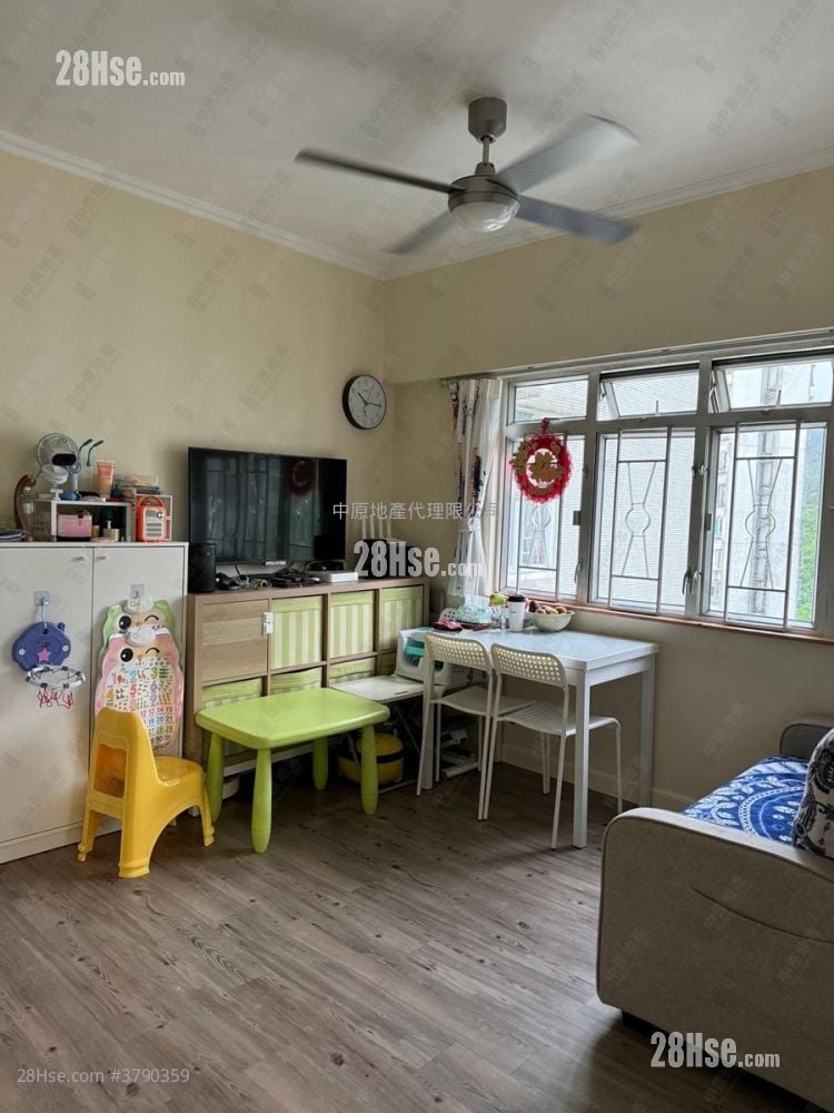 Tsuen King Garden Sell 2 Bedrooms 435 ft²