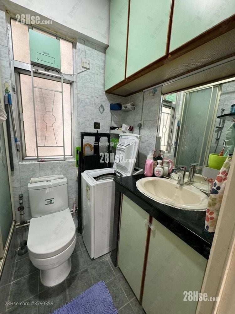 Tsuen King Garden Sell 2 Bedrooms 435 ft²