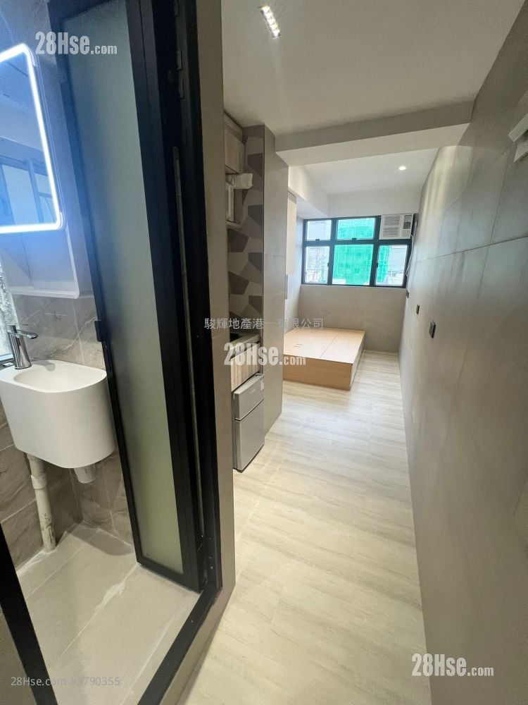 Pak Cheung Building Rental Studio , 1 Bathroom 150 ft²